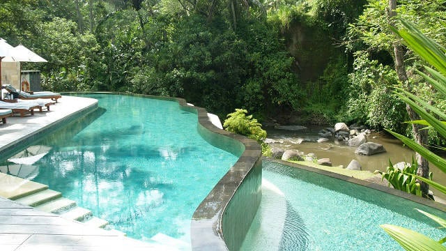hanging-green-stone-bali-6