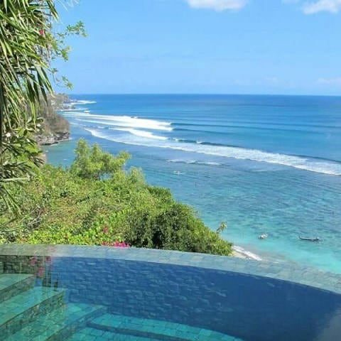 Amazing Ocean View Near Pool (Source : Micksplace Bali)